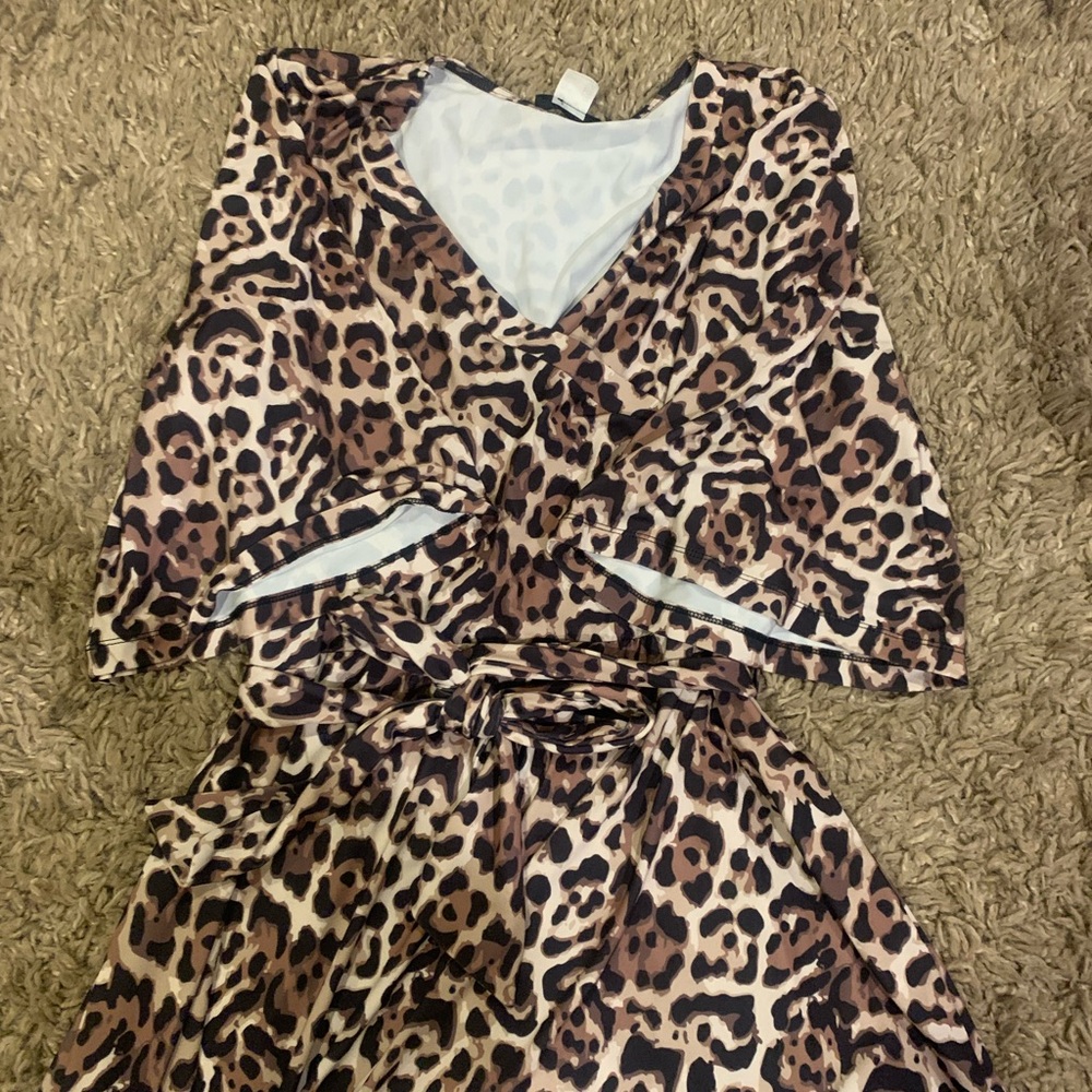 Venus, size 1x, cheetah print dress - Picture 2 of 4